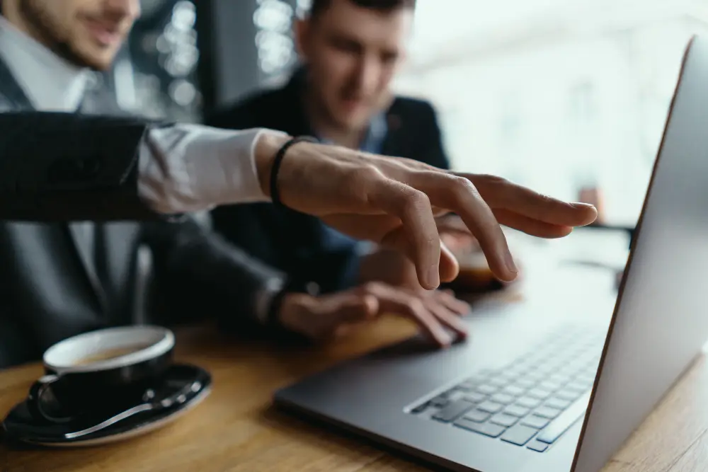 Pourquoi une entreprise locale perd des clients sans site web au Luxembourg en 2025